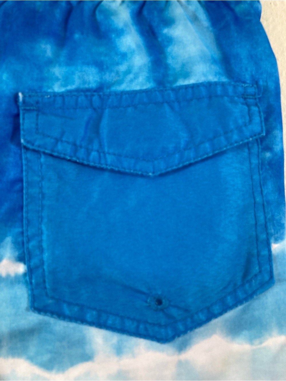 Cat & Jack Boys Shark Tie Dye Swim Trunks Size S 6/7 Blue Red White - Picture 4 of 7
